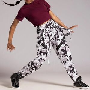 Balera Pop Star Camouflage Print Dance Pants – Gray, Adult Medium